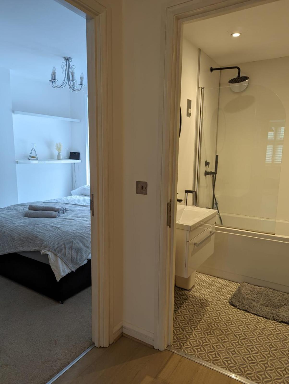 2-Bed Apartment Heart Of Cardiff Buitenkant foto